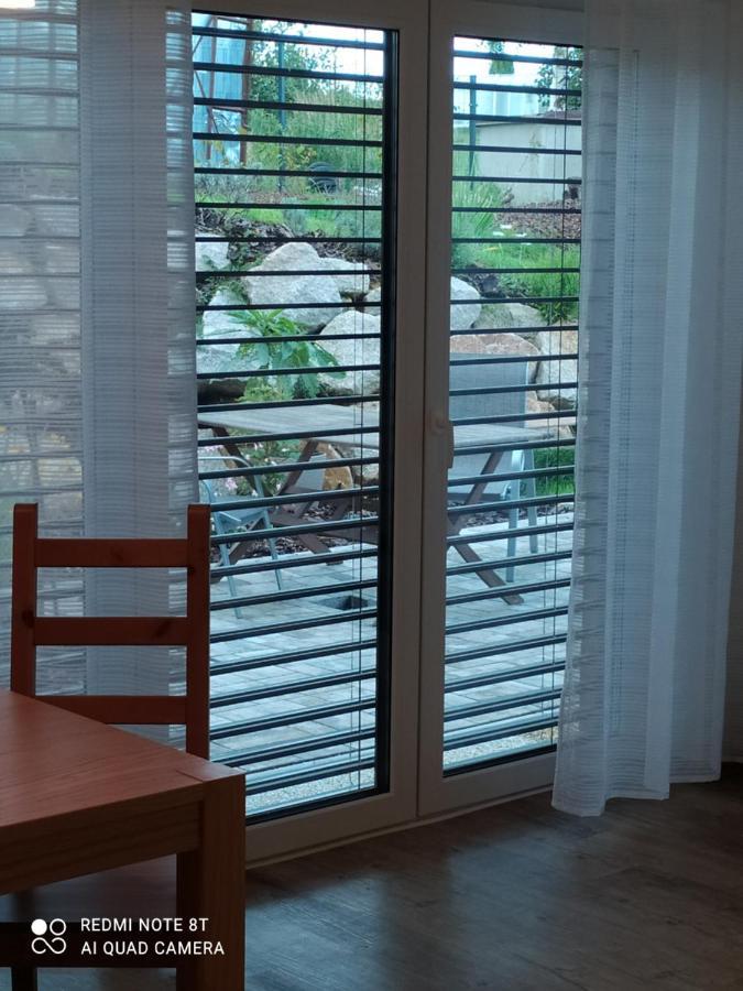 Apartman Eliska Vinohradni 200 Apartment Simonovice Exterior photo